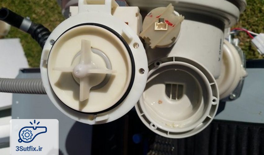 7. گیر کردن پمپ تخلیه